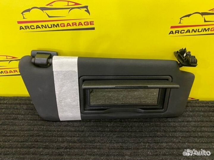 Козырек солнцезащитный правый Mercedes 204 W204