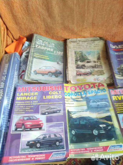 Книги по ремонту автомобилей