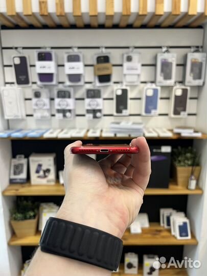 iPhone 8, 64 ГБ