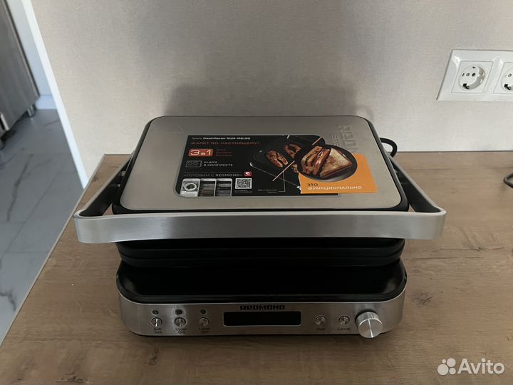 Гриль Redmond m819d