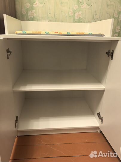 Пеленальный столик