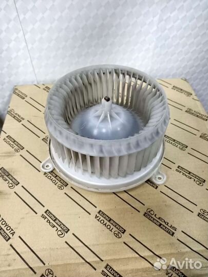 Моторчик печки Toyota Land Cruiser 200/ Lexus LX