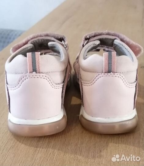 Сандалии для девочки 22 размер