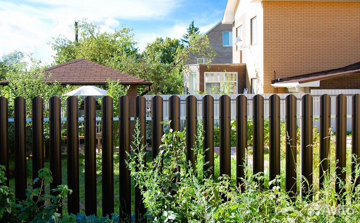 Забор из евроштакетника цена качественно