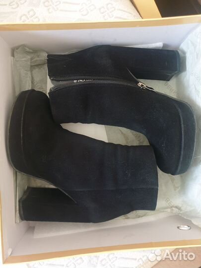 Ботильоны из натуральной замши