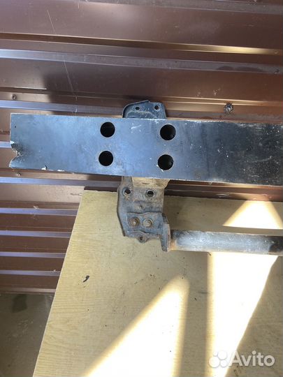 Усилитель переднего бампера на инфинити FX S50