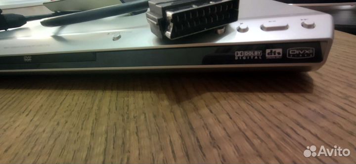 Видеомагнитофон DVD