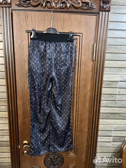 Louis Vuitton брюки шелк 44