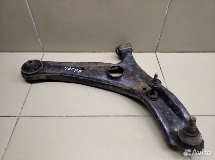 Рычаг передний правый V5 2013