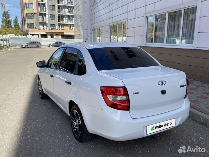 LADA Granta 1.6 МТ, 2018, 105 000 км