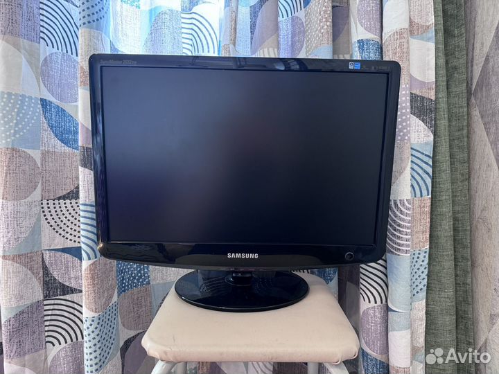 Монитор Samsung 2032 BV