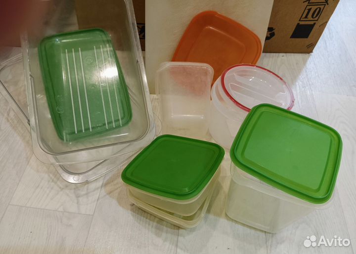 Контейнер пластиковые(лотки), доска разделочная