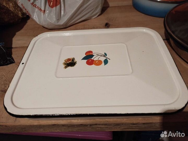 Лоток эмалированный