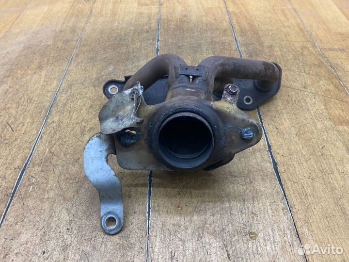 Коллектор выпускной Nissan Note HR16DE 2007