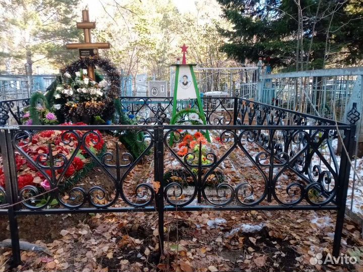 Оградки на кладбище
