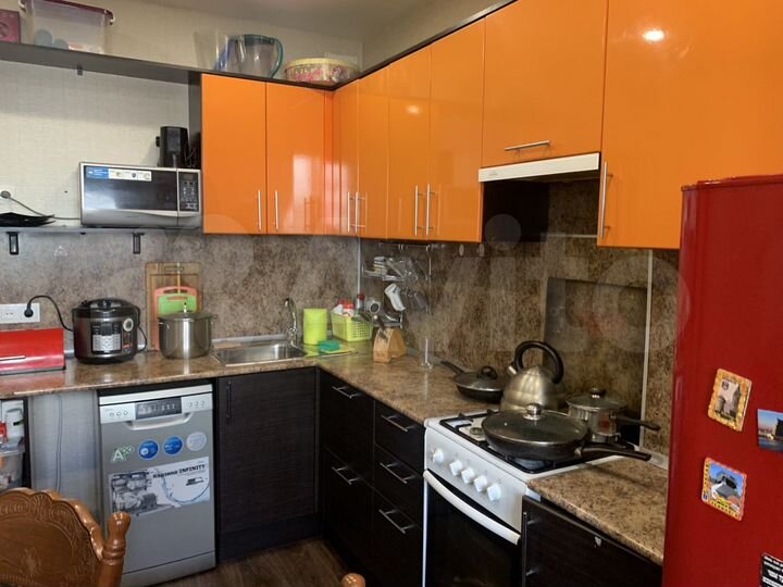 4-к. квартира, 74 м², 2/10 эт.