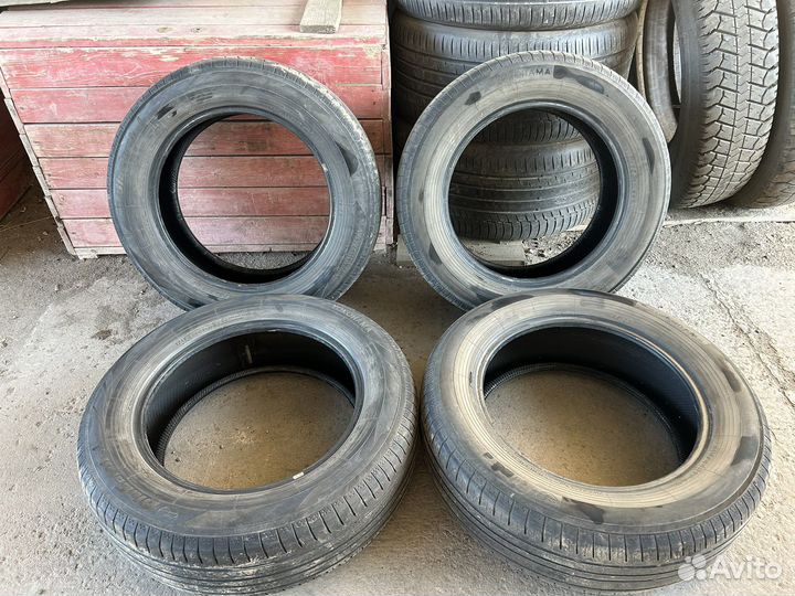 Yokohama BluEarth AE50 215/65 R17 99V