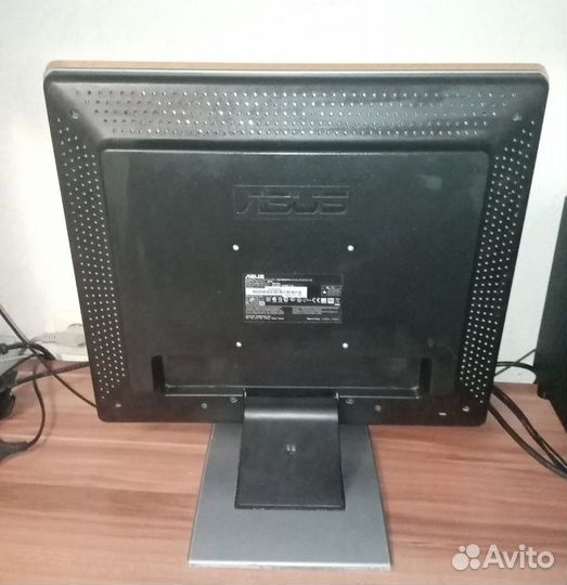 Монитор для компьютера на запчасти