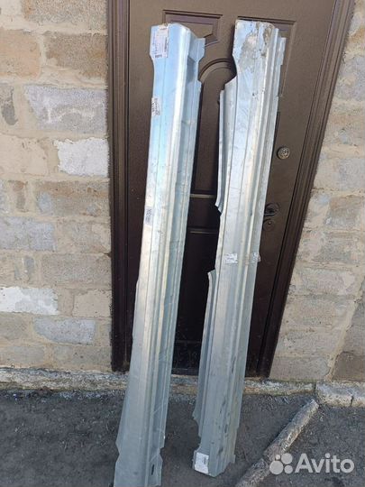 Комплект порогов Рено лагуна 1