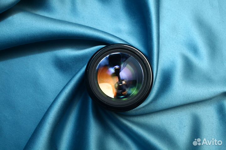 Canon EF 85mm f/1.8 USM как новый