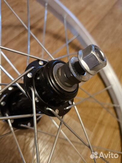 Заднее колесо R20.новое