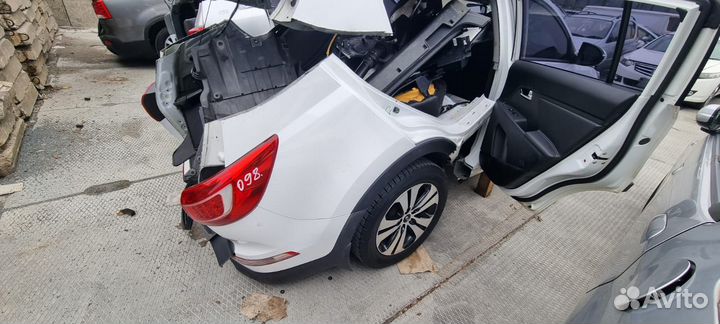 Крыло заднее левое правое KIA Sportage Sl