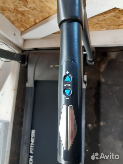 Беговая дорожка электрическая carbon fitness t601e