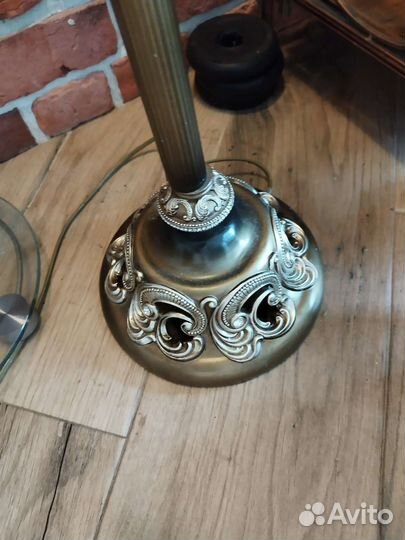 Торшер. Напольная лампа в стиле Тиффани