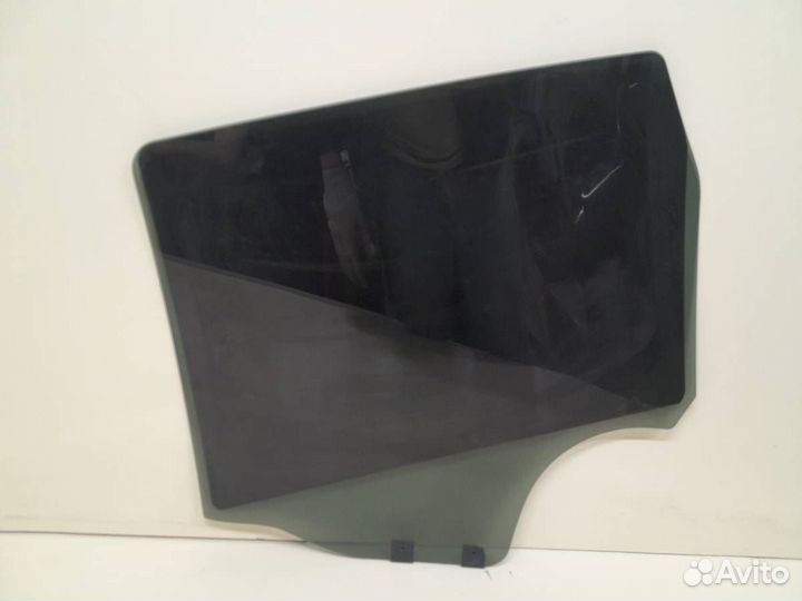 Стекло двери задней правой Nissan Terrano D10 2014