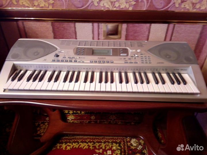 Синтезатор Casio