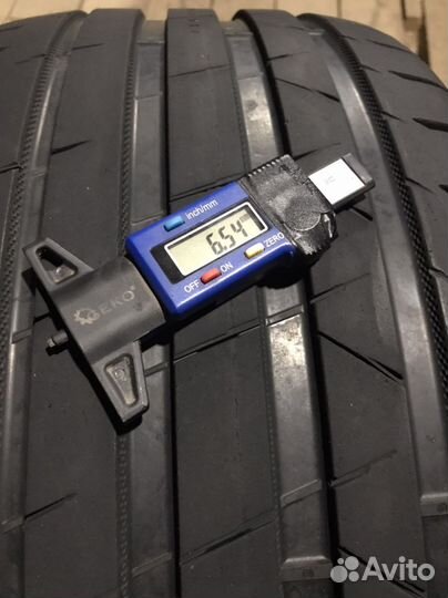 Nokian Tyres Hakka Black 2 255/40 R18