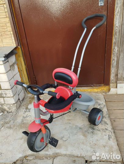 Трехколесный велосипед