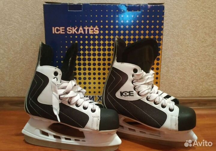 Хоккейные коньки 39 размер