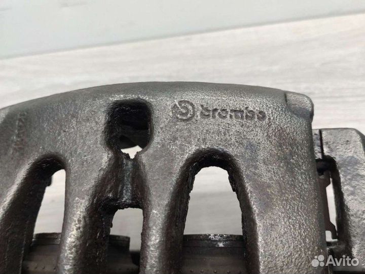 Суппорт Mercedes Vito W639