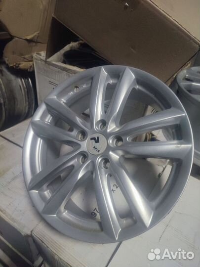 Диски Hyundai R17 Литые 5x114.3 J6,5 S4