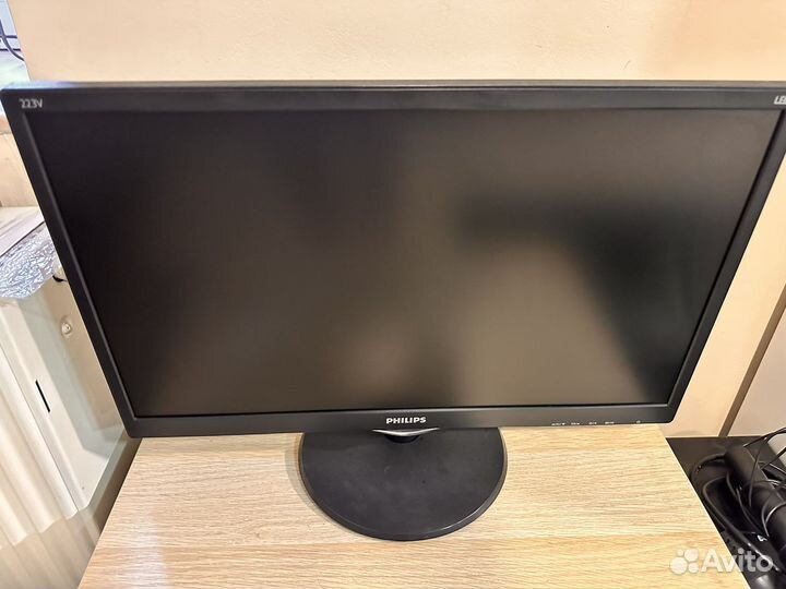 Philips 223v5lsb2, 1920x1080, 76 гц, tn