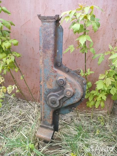 Домкрат железнодорожный бу