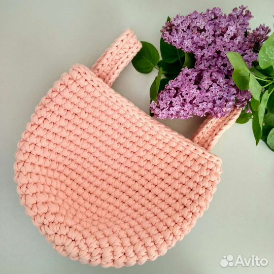 Вязаная подвесная корзина