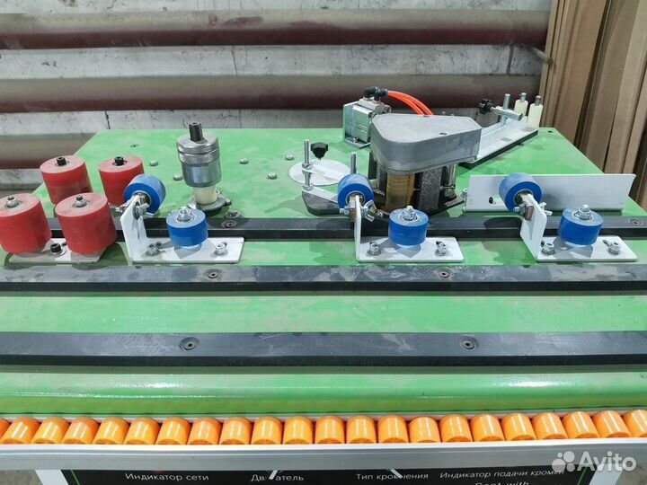 Станок для склеивания г-образной планки наличника