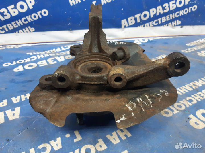 Передний правый поворотный кулак Kia Rio 2 седан