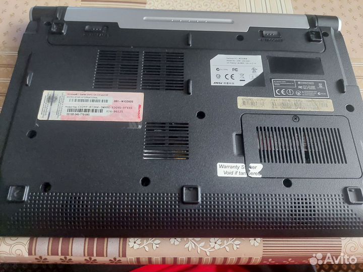 Ноутбук MSi -N081