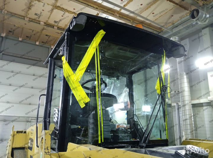 Стекло JCB 3CX и 4CX