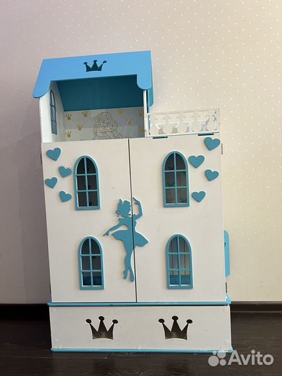 Домик кукольный