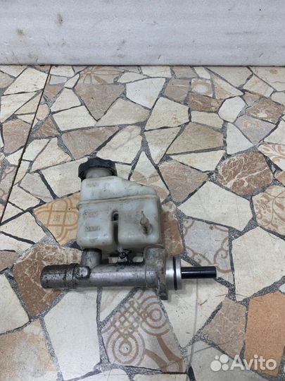 Главный тормозной цилиндр Kia Ceed Ed хэтчбэк 1.6