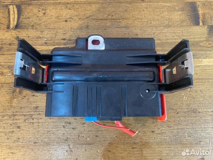 Распределитель B+ Bmw X5 E70 N52B30 AF 2008