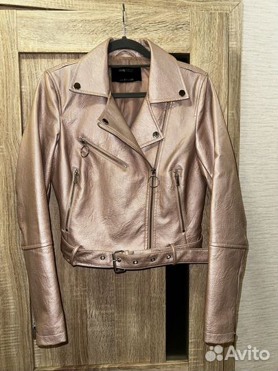 Женская верхняя одежда 42 44