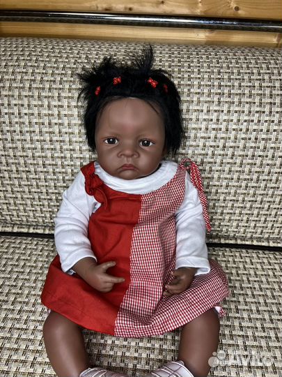 Кукла виниловая