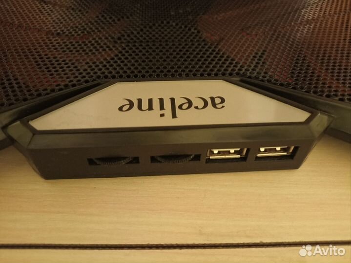 Подставка для охлаждения ноутбука