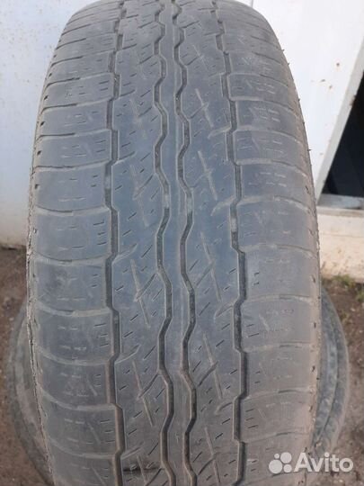 Bridgestone Dueler H/T 687 225/65 R17