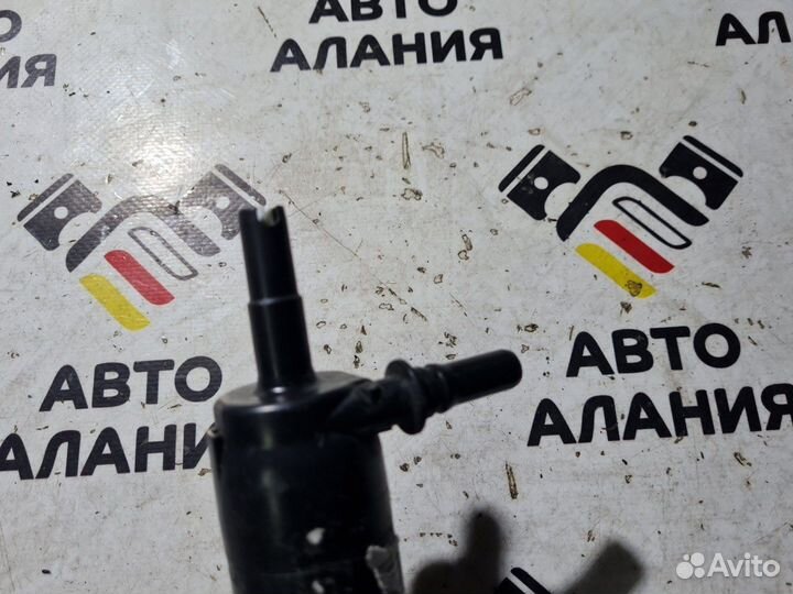 Насос омывателей фар Bmw X5 E70 N55B30 2011